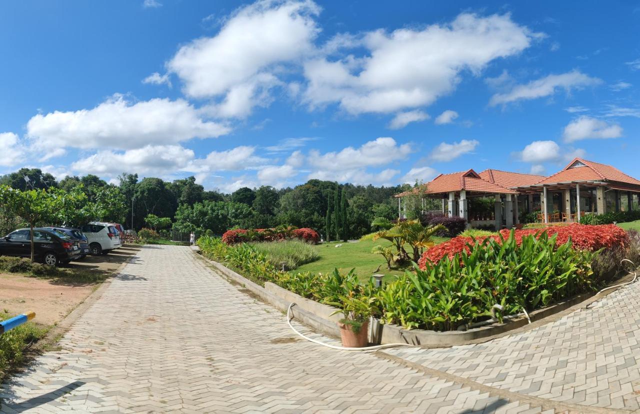 Biranji Aqua Retreat Hotel Chikmagalur Luaran gambar
