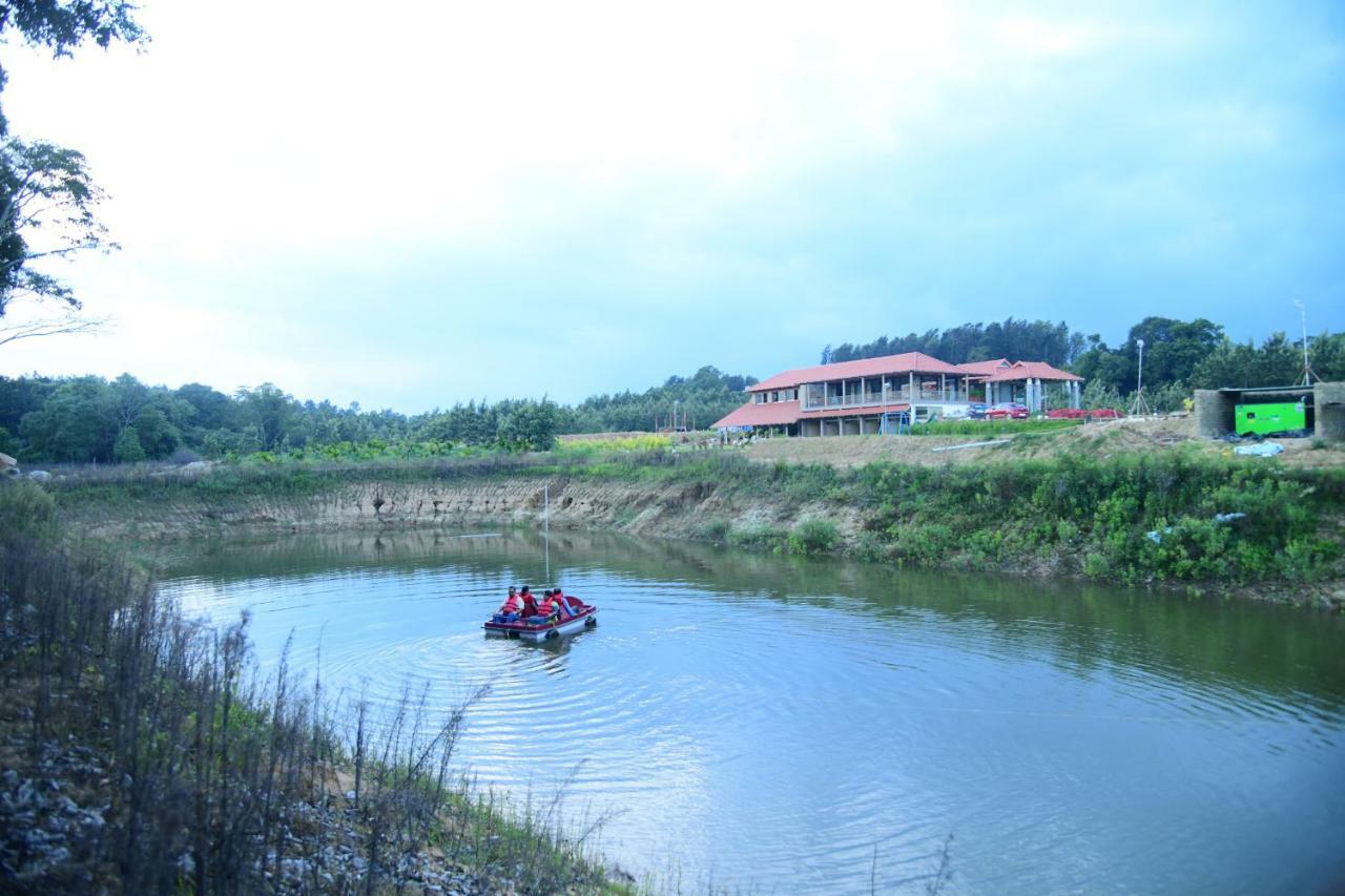 Biranji Aqua Retreat Hotel Chikmagalur Luaran gambar